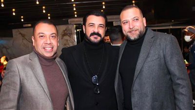 محمد رجب يتجه للبيزنس ويفتتح كافيه في منطقة الشيخ زايد