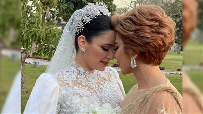 أم العروسة .. هكذا ظهرت أصالة فى حفل زفاف ابنتها شام الذهبي على رجل الأعمال أحمد هلال