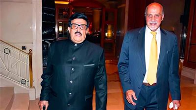 شقيق سمير غانم في ذكرى رحيله : كان يحافظ على صلاته وصلى بعينيه بعد إصابته بالفطر الأسود