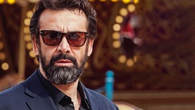 كريم عبدالعزيز لـ خبر أبيض : انتظروا الجزء الثالث من فيلم الفيل الأزرق قريبًا