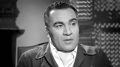 ذكرى رحيل نظيم شعراوي .. عانى من الزهايمر فى أيامه الأخيرة وقدم آخر أدواره على كرسي متحرك 