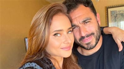 بالفيديو .. هشام عاشور يعترف : نيللى كريم غيرتنى واتهديت عن زمان