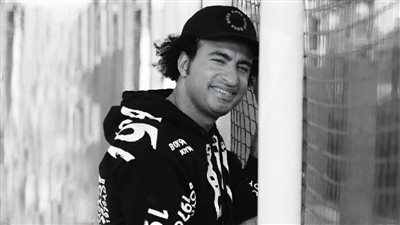 علي ربيع يعيش قصة حب كل حلقتين ضمن أحداث مسلسل نصي التاني