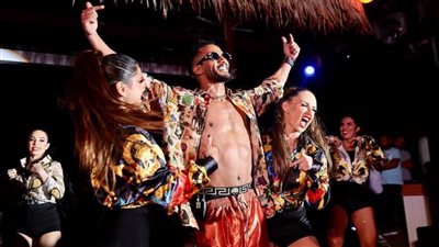 محمد رمضان يحيى أول حفلاته فى kikis بهاسيندا وايت ويتألق وسط حضور نجوم المجتمع