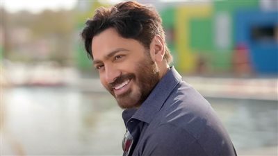 فيلم بحبك لـ تامر حسني يتجاوز 43 مليون جنيه إيرادات داخل مصر ونصف مليار جنيه خارج مصر