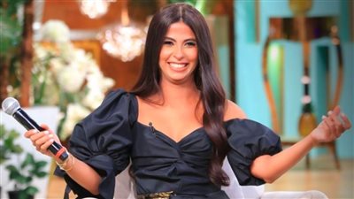 روبي : اشتغلت في الفن علشان الفلوس وكنت مرتبطة بشخص وسابني بعد كليباتي