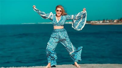 بالصور .. نادية الجندي كلها شباب قبل الاحتفال باليوم العالمي للشباب