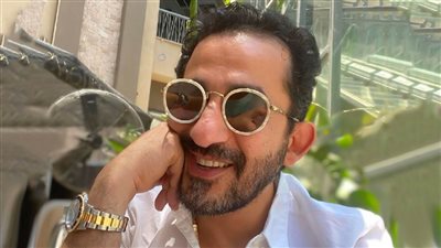 أحمد حلمي لـ خبر أبيض : بفكر أعمل مسلسل وشغال على رمضان 2024