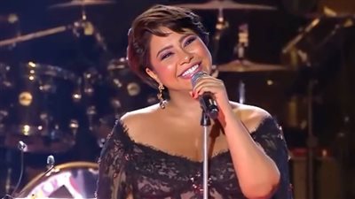 شيرين على مسرح مهرجان قرطاج : رجعت من الموت وبشكر كل اللي وقفوا جنبي