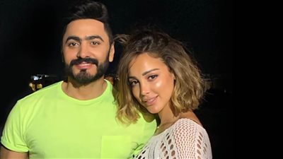 بسمة بوسيل تحذف صورها مع تامر حسنى وتلغى متابعته على إنستجرام