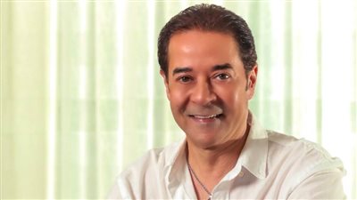 مدحت صالح يقدم الأغنية الدعائية لمهرجان الدراما في نسخته الأولى بعنوان كلنا بنحبك يا دراما