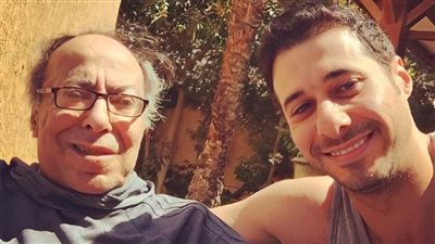 أحمد السعدنى : أبويا بخير ومبيفكرش يرجع تانى للوسط الفني والحديث عن زواجى شائعة سخيفة