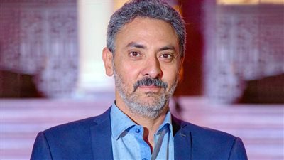 فتحي عبدالوهاب يتعاقد على بطولة فيلم جديد بعنوان حب في الكازوزة تأليف ناصر عبدالرحمن