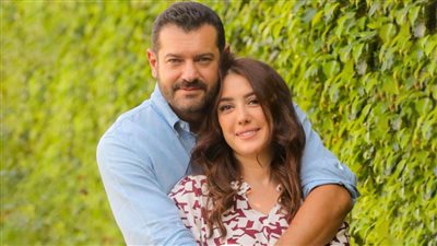 كندة علوش : رُزقت بـ كريم عمرو يوسف بعد 7 شهور حمل وقعد في الحضّانة فترة طويلة