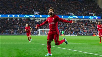 محمد صلاح يقود ليفربول للفوز على السيتي ويلحق بالمتصدر الهزيمة الأولى 
