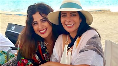 بالفيديو : أصدقاء العمر .. مني وياسمين من رمضان 2021 إلى رمضان 2023