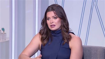 يسرا اللوزي : معاناة ابنتي من ضعف السمع جعلتني ألجأ للعلاج النفسي 