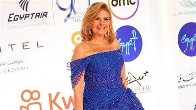 يسرا أشيك إطلالة في حفل ختام مهرجان القاهرة السينمائي الـ 44