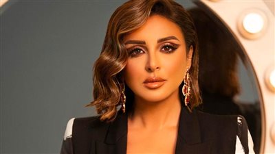 أنغام تجري عملية جراحية كبيرة وتؤجل حفلاتها بعد تعرضها لوعكة صحية