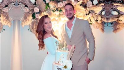 رنا رئيس تحتفل بخطبتها بالفستان الأبيض وحلمي عبدالباقي يحيى الحفل