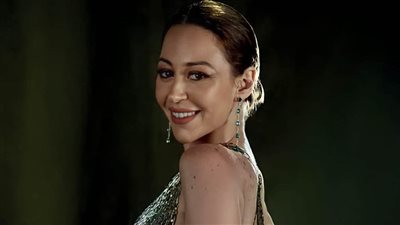  تأجيل عرض مسرحية ساعة الحظ لـ منة شلبي لإنشغالها بتحضيرات مسلسل تغيير جو