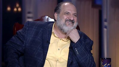 خالد الصاوي : ندمت علي عدم الإنجاب وفكرت في التبني والفن أنقذني من الإجرام 