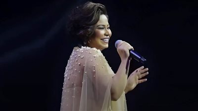 شيرين عبدالوهاب بعد حفلها بالكويت : مكنتش عارفة إني واحشة الناس كده وأحضر لأكثر من عمل فني