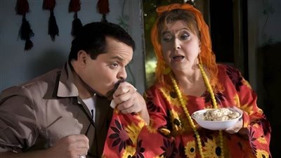 بالفيديو .. ليلى طاهر عن محمد هنيدي في عيد ميلاده : خوفوني من الشغل معاه وحبيته من أول يوم تصوير وبعتبره إبني