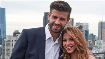 عيد ميلاد شاكيرا .. بدأت قصة حبها لـ بيكيه بفيديو كليب وانتهت بأغنية هاجمته فيها