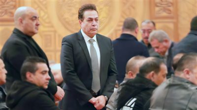 بالصور .. كل النجوم في عزاء شقيق حكيم بمسجد الشرطة بمدينة الشيخ زايد 