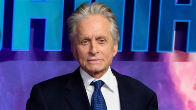 مهرجان كان السينمائي يمنح مايكل دوجلاس السعفة الذهبية الفخرية في دورته الـ 76