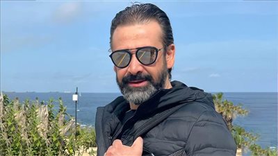 المؤلف محمد الدباح : عرض فيلم بيت الروبي بطولة كريم عبدالعزيز الشهر المقبل