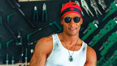 محمد رمضان يتصدر قائمة top 10 على يوتيوب بأغنيتي طوق و Come Baby Come