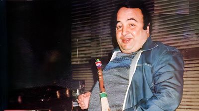 ذكرى ميلاد يونس شلبي .. عمل موظف حسابات بمستشفي لمساعدة والدته ورفض حضور أصدقاؤه حفل زفافه