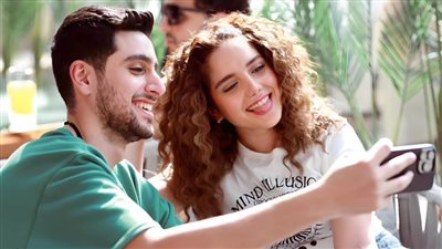 أهمها تيام قمر ورنا رئيس .. إذكر أهم الإختلافات بين فيلم أولاد حريم كريم وفيلم حريم كريم؟