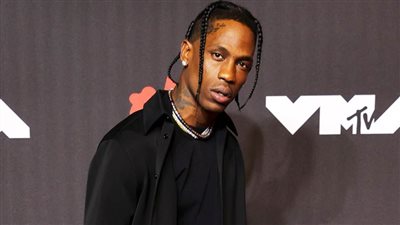 تفاصيل أزمة حفل ترافيس سكوت التى أثارت الجدل علي السوشيال ميديا 