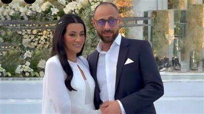 بالصور .. المخرجة بتول عرفة تحتفل بزفافها بحضور النجوم