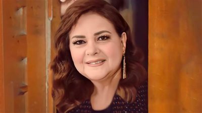 ذكرى دلال عبدالعزيز .. درست إعلام وزراعة وعلوم سياسية وأهلا يا دكتور وش السعد عليها