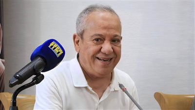 محمد محمود : مرتبي في بداياتي كان بيكفي سجائر وبنزين وعملت فرحي على المسرح بسبب حبي له