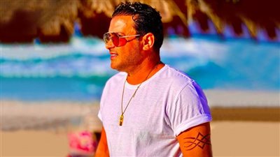 محمد رجب إجازة في الساحل ويختار بين أكثر من عمل للسينما والدراما