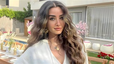 هنا الزاهد تجسد شخصية صيدلانية ضمن أحداث مسلسلها الجديد إقامة جبرية