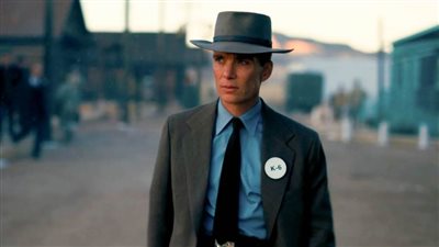 100 مليون دولار تفصل فيلم Oppenheimer عن دخول نادي المليار