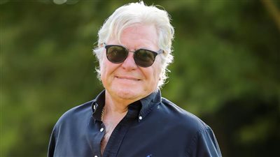 الإسكندراني والسر والملحد وعودة البارون .. 4 أعمال ينتظرها حسين فهمي قريباً