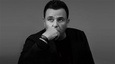 وفاة الشقيق الأكبر للفنان محمد فؤاد بعد صراع مع المرض