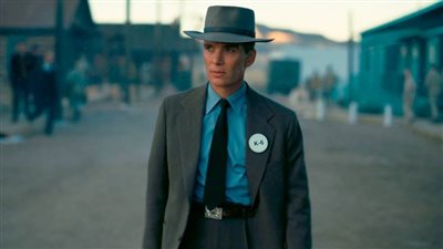  Oppenheimer يجمع 912 مليون دولار حول العالم ويقترب من نادي المليار