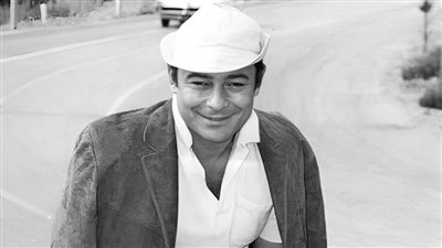 ذكرى أحمد رمزي .. رشح لفيلم عالمي ومؤامرة منعته من المشاركة فيه وفقد شعره نهائياً بسبب فيلم الحب فوق المطر