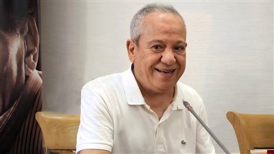 محمد محمود : اشتغلت مدرس إنجليزي قبل الفن وسيبت وظيفتي علشان التمثيل