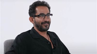 أحمد حلمي : عمري ماتخيلت إني هيبقى معايا فلوس وأبقى مشهور واشتغلت في مطبعة ملابس قبل التمثيل