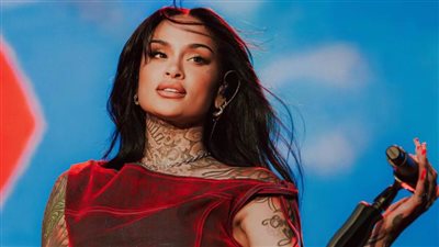 اشتهرت كعضوة في فرقة Poplyfe .. من هي كيلاني آشلي أول نجمة في هوليوود تشارك في مسيرة تضامنًا مع فلسطين؟