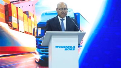 وزير النقل يستعرض ملامح خطة الوزارة باستثمارات 2 تريليون جنيه فى كافة القطاعات